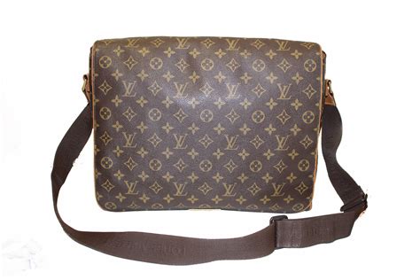 buy louis vuitton messenger bag